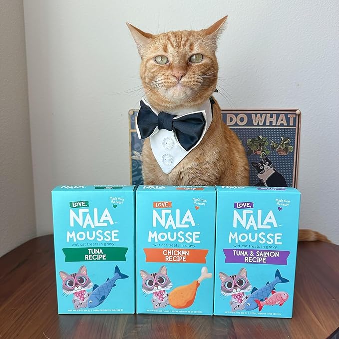 LOVE, NALA Lickable Cat Treats – Grain-Free Squeeze Up Mousse Puree for Cats – Natural, Tasty Wet Cat Treats – Chicken Flavor – 24-Pack