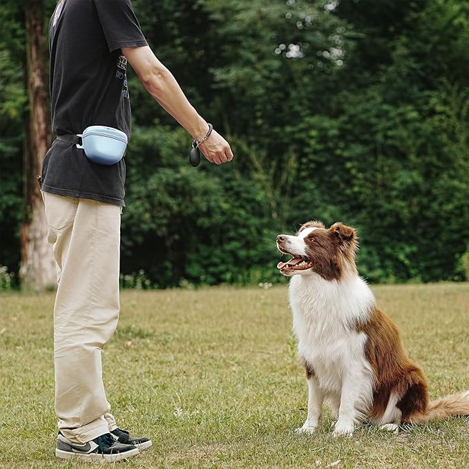Pet Training Snack Pouch with Clicker 2.0 Upgraded Magnetic Closure, 1.66 Cup Silicone Belt Pouch for Dog Treats,Perfect for Training and Walking