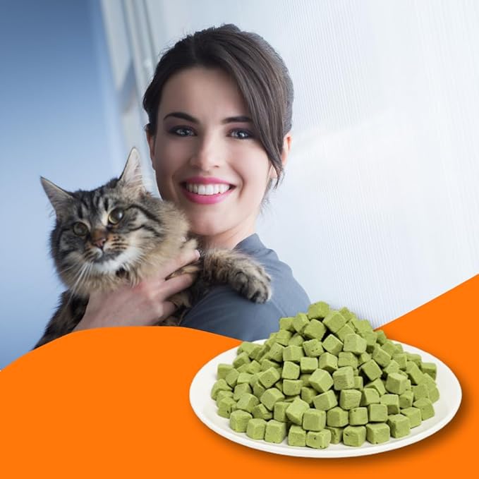 Natural Cat Treats with Real Chicken & Cat Grass, A High-Fiber Snack for Hairball Relief & Gut Health, Soft & Chewy Cubes,3.53 Ounce