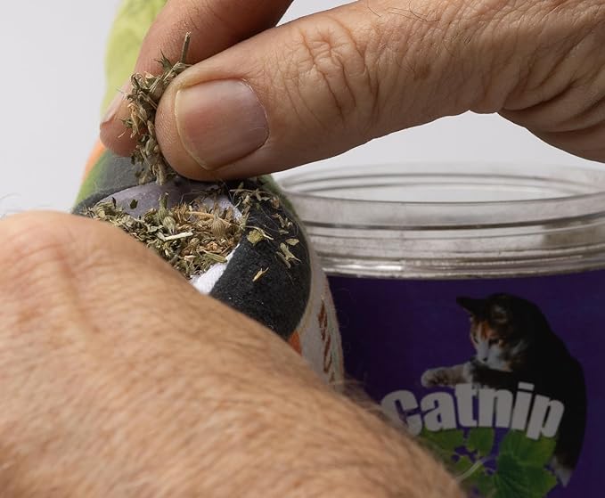 Catnip Blend - North American Crafted, 100% Natural, and Non-Addictive Catnip Treats for Enhanced Playfulness. Ideal for Complementing Catnip Toys (4 Cups) (32 oz)