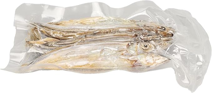 Cat Freeze Dried Fish Treat, High Nutrition Content with Essential Fatty Acids Portable Cat Treats for Heart