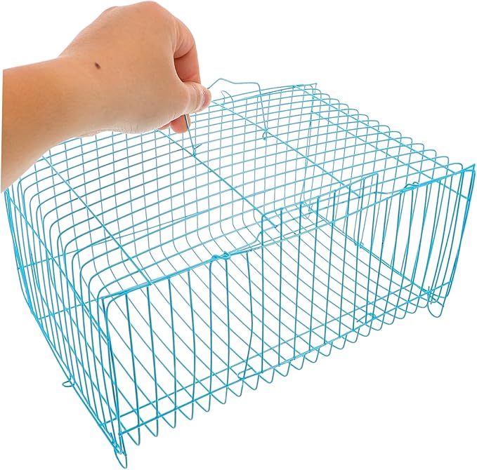 Portable Wire Bird Cage for Small Animals Stylish Carrier for Parrots Hamsters and Other Pets for Travel Construction and Excellent Ventilation