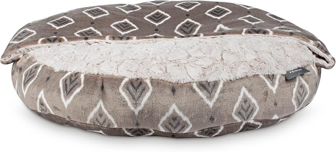 Fringe Studio Tribal Smaller Diamond Medium Gray Medium Blanket Pet Bed with Faux Fur Interior 25" X 25" X 4" - Machine Washable