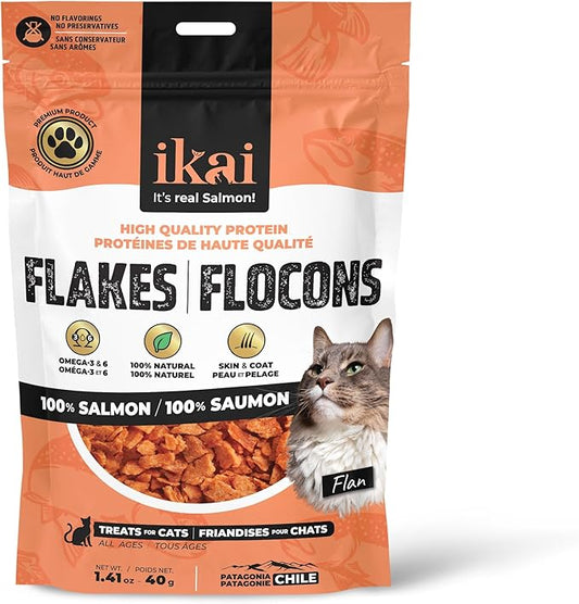 IKAI - 100% Natural Flakes Cat Treats - Single Ingredient: Patagonian Salmon from Chile, Hypoallergenic, with Omega 3 & 6 for Healthy Skin & Glossy Coat, Dehydrated, Grain-Free - 1.41 Oz (1)