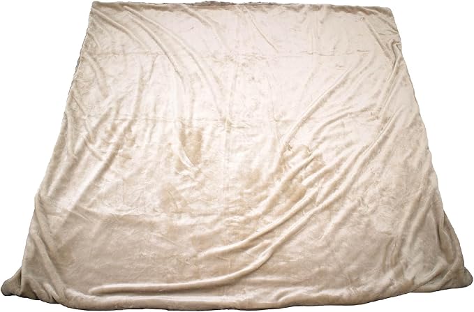 Petique The Velvet Blanky Pet Blanket, Super Soft Cat and Dog Blanket, Double Sided Plush Polyester, Cute Paw Print Design, Reversible, Machine Washable, Large Fleece Kitten and Puppy Blanket
