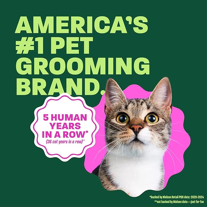 TropiClean Berry & Coconut Waterless Cat Shampoo | Deep Cleansing Dry Shampoo for Cats | Natural Cat Shampoo Derived from Natural Ingredients | Made in the USA | 7.4 oz.