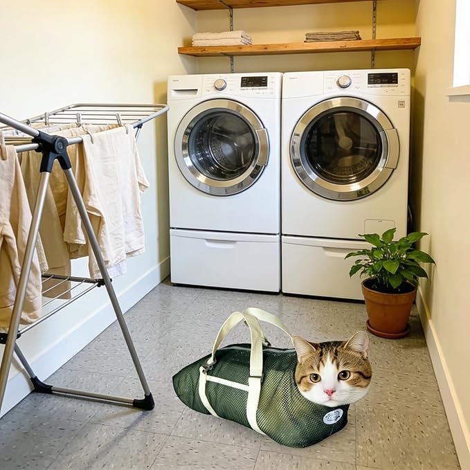 Cinf Cat Bathing Bag(Free Muzzle) Breathable Mesh Anti Scratch Adjustable Cat Grooming Bag for Nail Trimming, Bathing Soft Cat Washing Bag(Moss Green) M