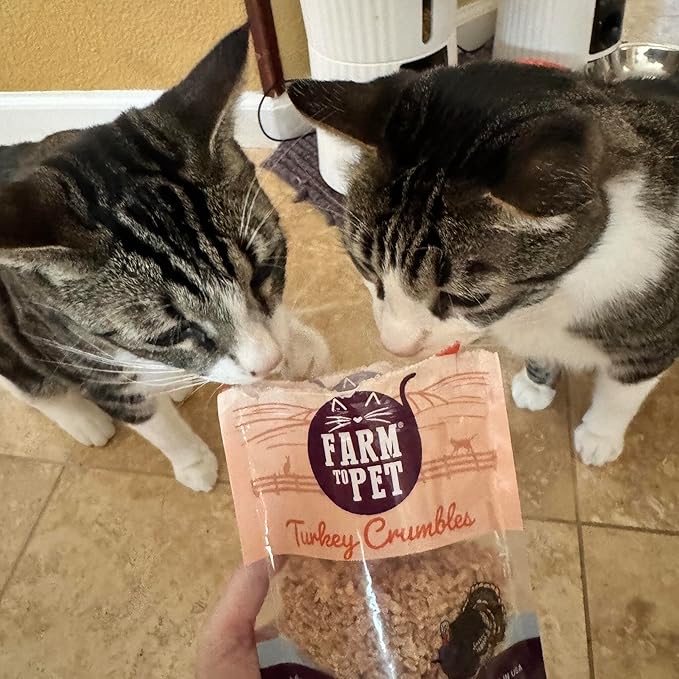 Farm To Pet - Cat Treat Crumbles - 3 oz Single Ingredient Turkey Cat Treats or Snacks - Healthy for Indoor Cats and Kitten- Essential Products (Mix with Wet or Dry Food)