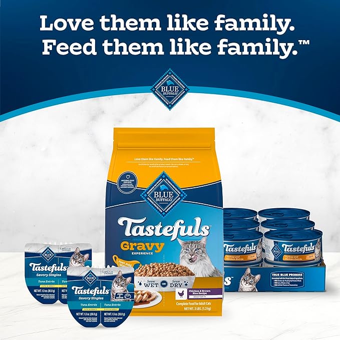 Blue Buffalo Tastefuls Irresistible Gravy Experience Adult Cat 7+ Dry Food, Chicken & Brown Rice Recipe, 3-lb. Bag