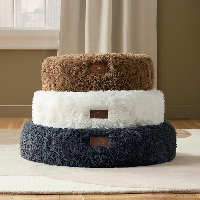 Town & Country Luxe CuddleTown Fuzzy Solid Donut Pet Bed, Soft, Cozy & Calming, Non-Slip Bottom, 100% Machine Washable, Dark Grey, Small 24"x24"x7" Round