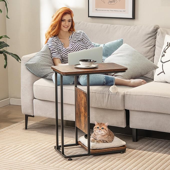Giantex Cat Scratcher Side Table, C-Shaped End Table with Cat Scratching Board, Washable Cushion, Jingling Ball, Metal Frame, Couch Table Cat Tree Tower for Living Room Bedroom, Rustic Brown