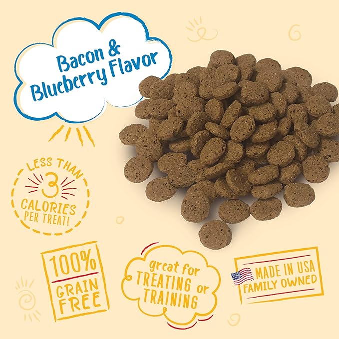 Charlee Bear Crunch Grain Free Dog Treats, Bacon and Blueberry, 8 Ounce Resealable Bag, Low Calorie Training Treats for Dogs, Limited Ingredient, Healthy, Crunchy Dog Snacks, Made in USA (Pack of 2)